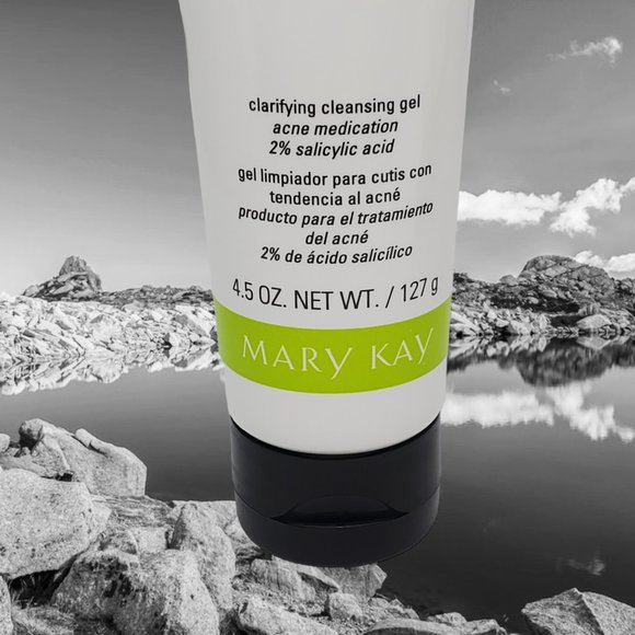 Clearproof Clarifying Cleansing Gel - Mary Kay - Picture 2 of 4
